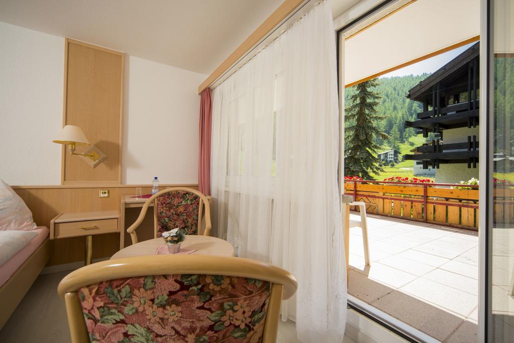 סאס-אלמאגל Wellness- Und Schneesporthotel Christiania מראה חיצוני תמונה