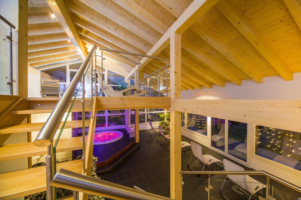סאס-אלמאגל Wellness- Und Schneesporthotel Christiania מראה חיצוני תמונה