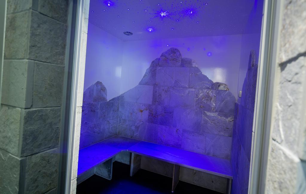 סאס-אלמאגל Wellness- Und Schneesporthotel Christiania מראה חיצוני תמונה