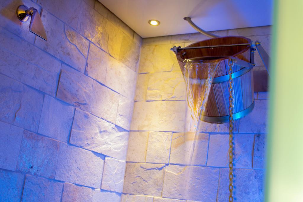 סאס-אלמאגל Wellness- Und Schneesporthotel Christiania מראה חיצוני תמונה